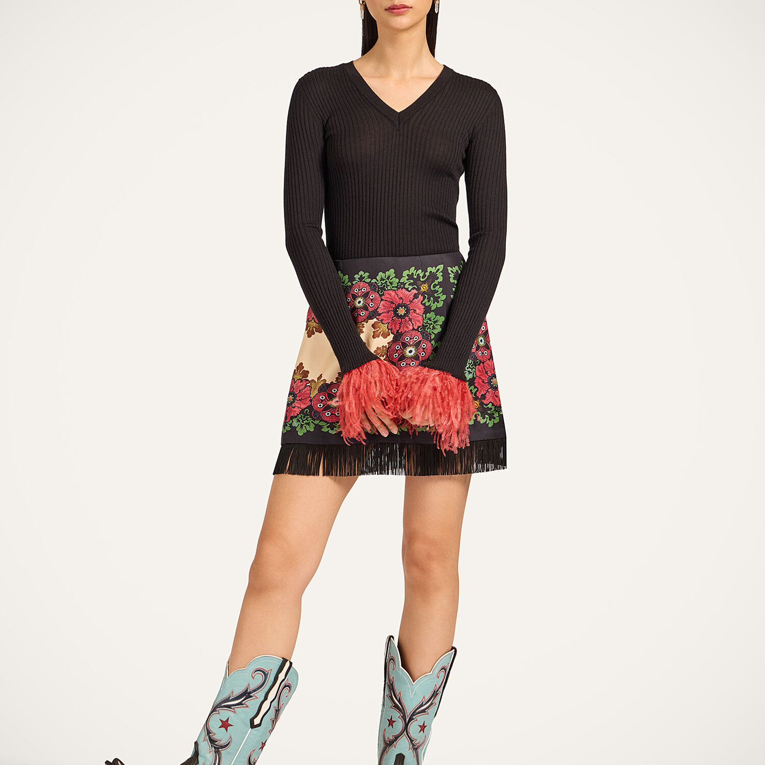 La Doublej V-neck High Kick Top In Solid Black