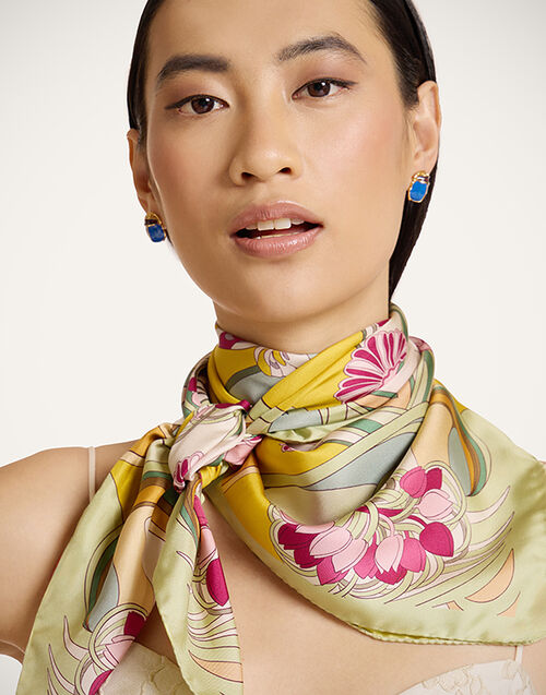 La DoubleJ Reversible Foulard 90 Florette Plac&eacute;e Fuchsia SCA0099SIL006FLO08PI03