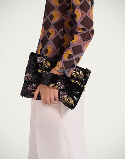 La DoubleJ Ruffle Pochette Mayfair Black BAG0071PAI007MAY02BL01