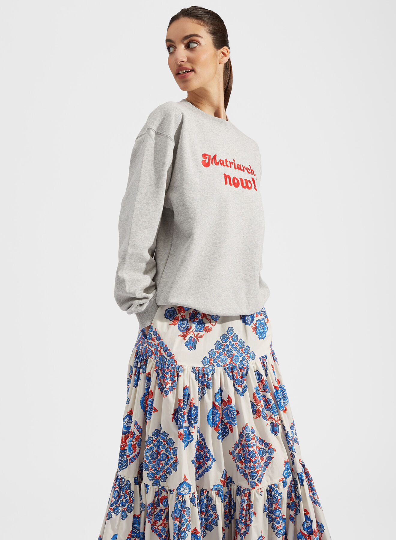 La DoubleJ &ldquo;MATRIARCHY NOW!&rdquo; Stand-up Sweatshirt T.Unita Grigio SWE0014JER026GRY0004