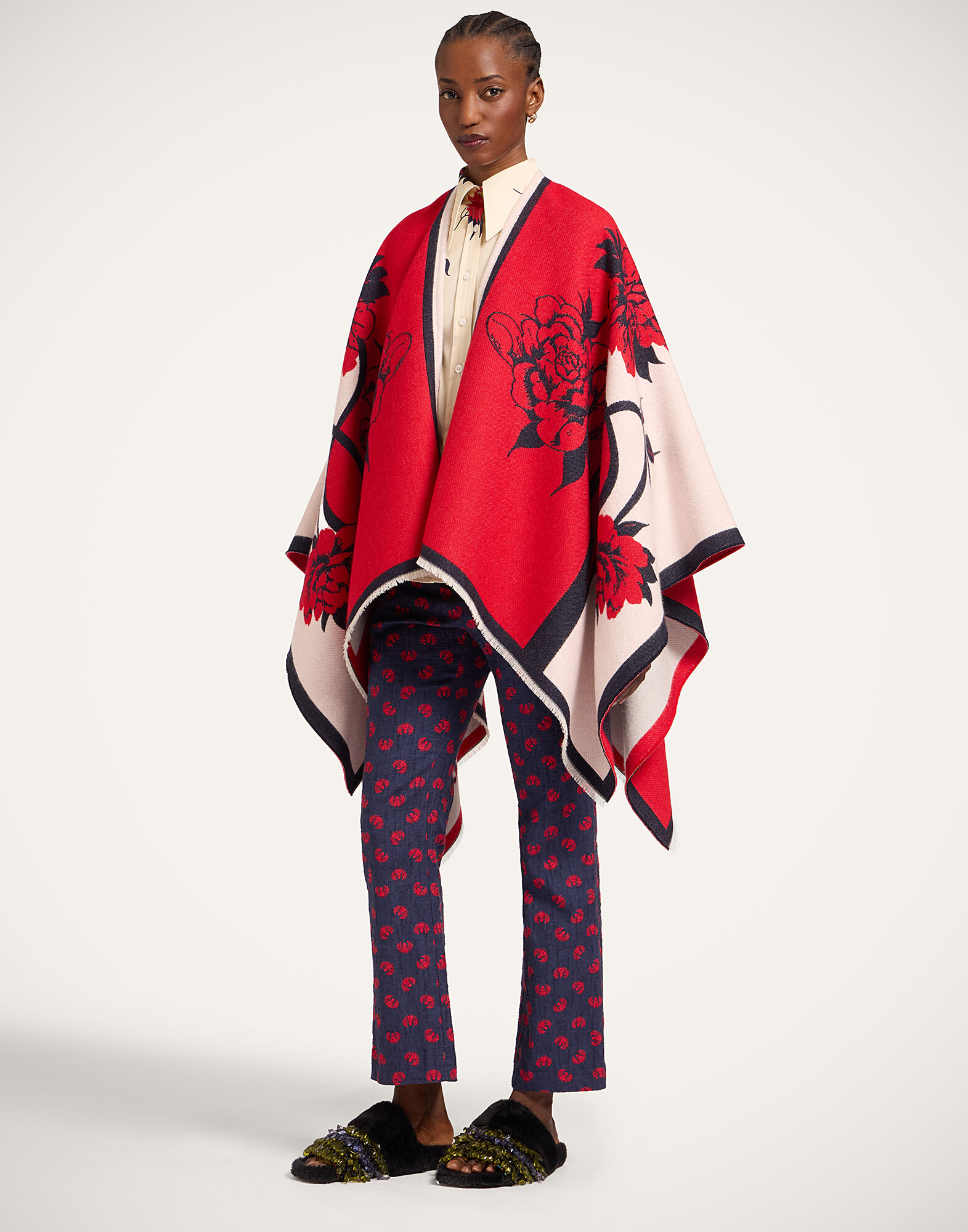 La DoubleJ Soul Poncho Queen Peony Plac&eacute;e Red SCA0059WOL025QPE02RE01