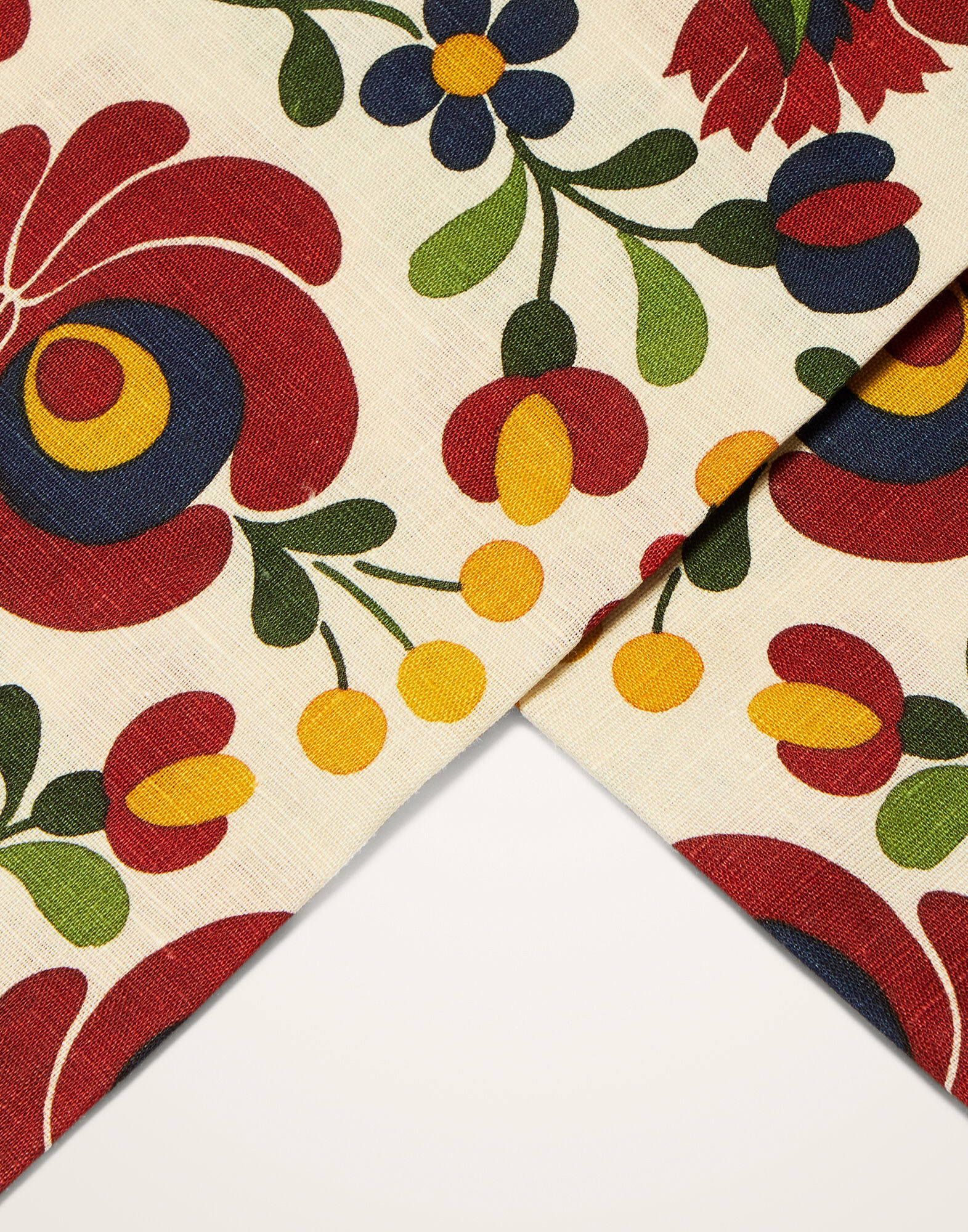 La DoubleJ Large Tablecloth Windflower Plac&eacute;e Bordeaux TBC0018LIN008WNF02RE02