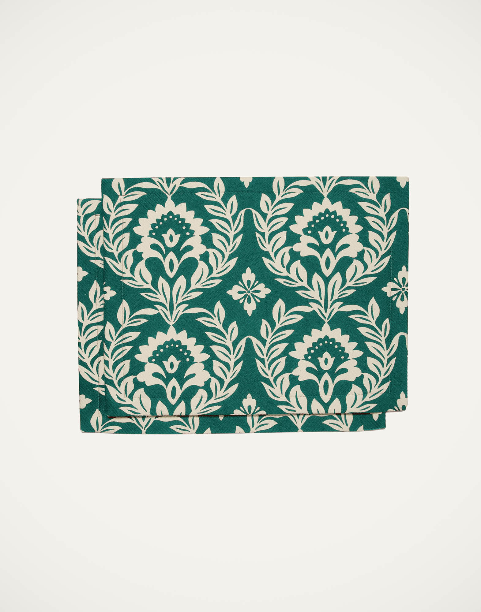 La DoubleJ Herringbone Placemat Set of 2 Green Garland TBM0001COT040GRL0005