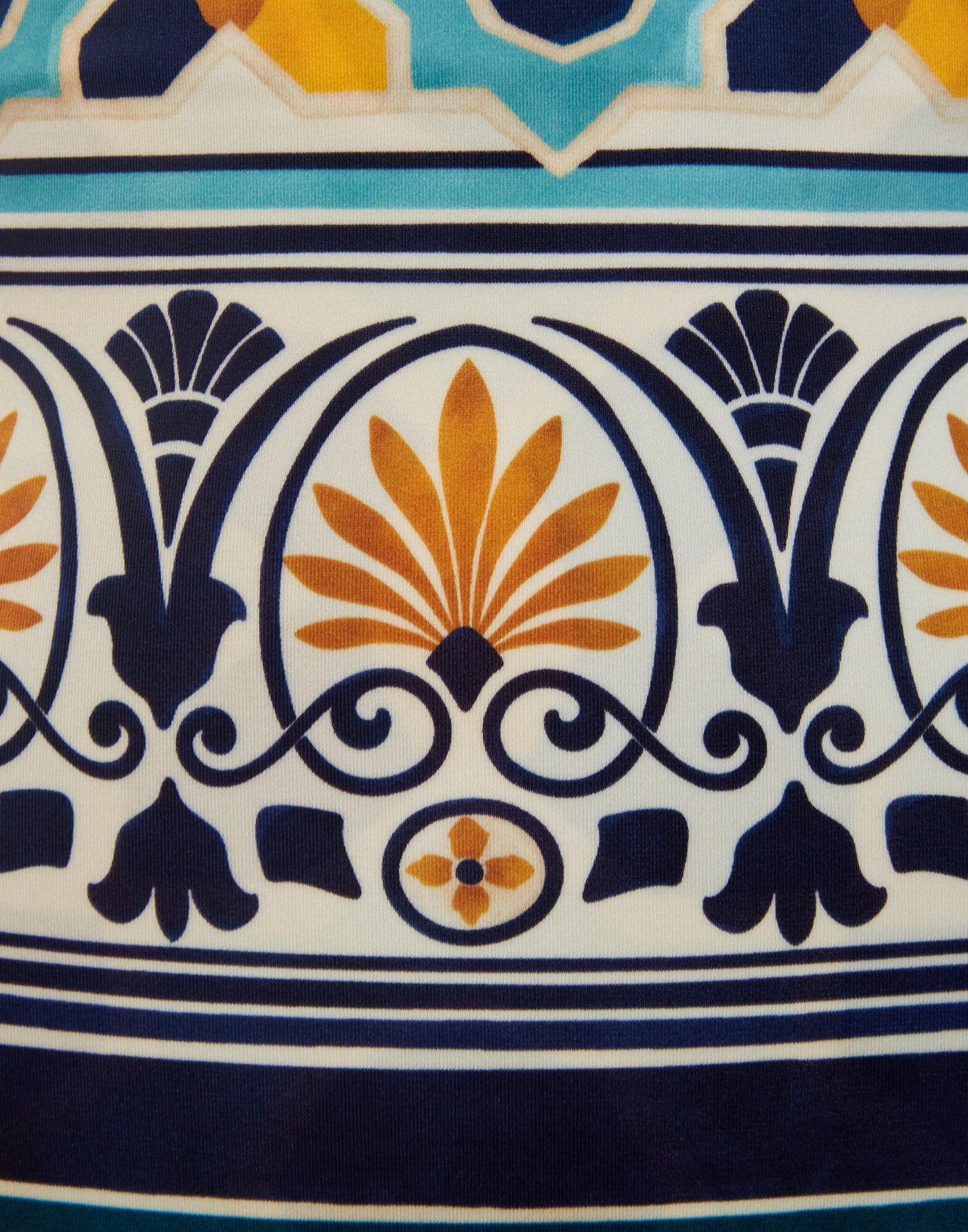 La DoubleJ Giga Brief Casareale Small Plac&egrave;e Cream SWI0031LYC001REA02WH03