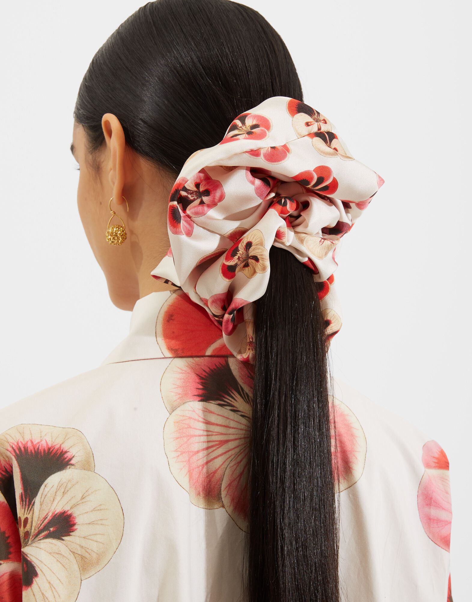 La DoubleJ Giga Scrunchie Micro Pansy SCR0003SIL001PAN0002