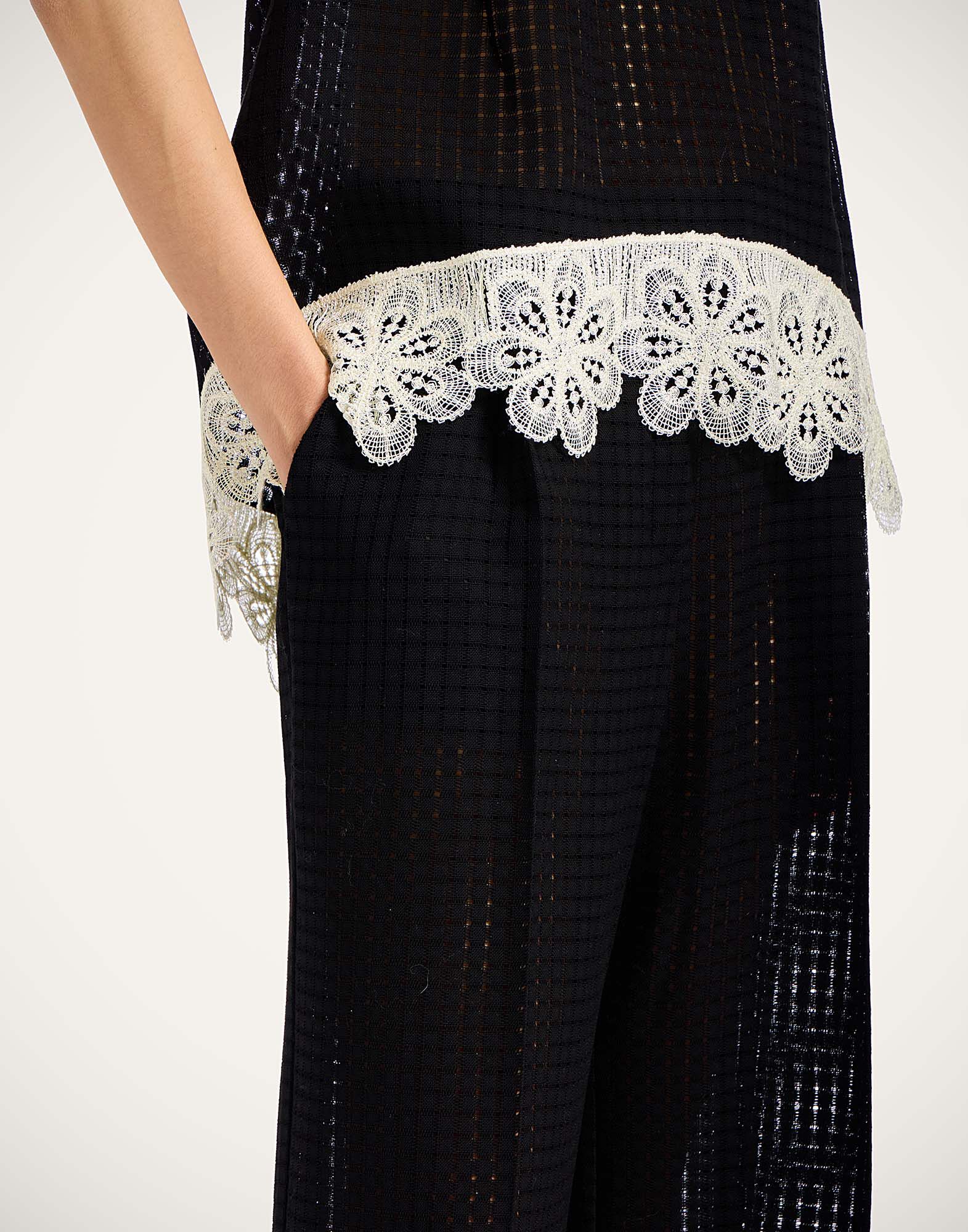 La DoubleJ Loose Pants Solid Black TRO0135COT077SOLIDBL01