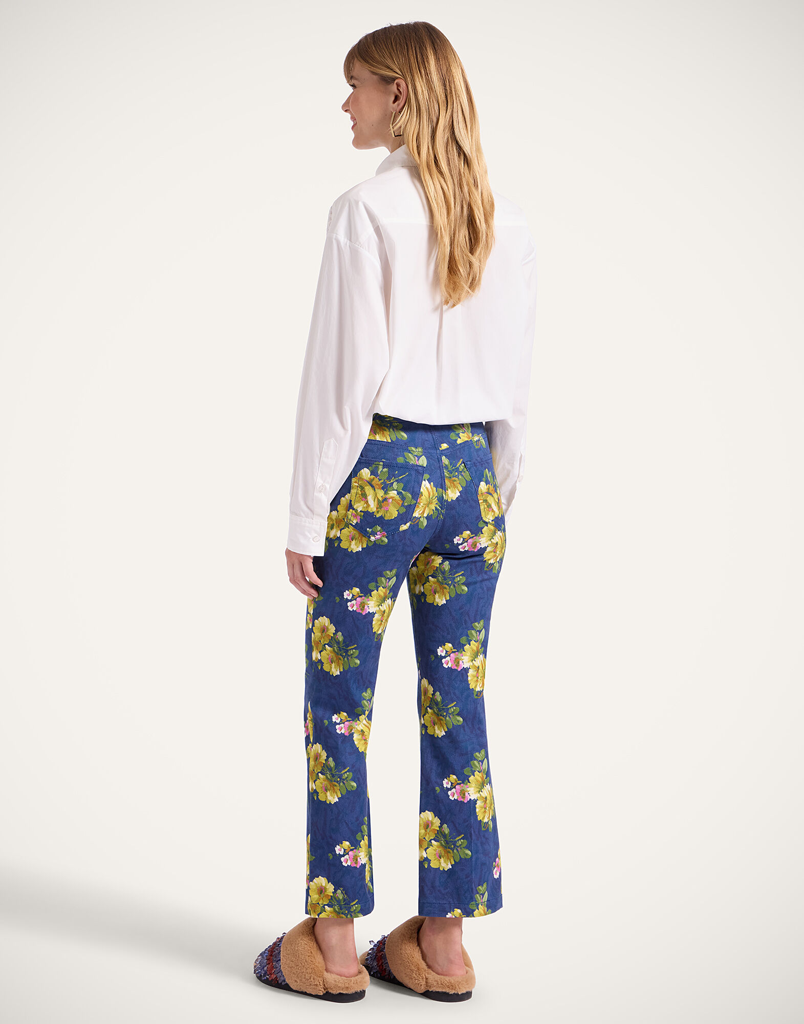 La DoubleJ The Cropped Flare Jean Riptide Midnight Blue TRO0158COT063RIP01BU04