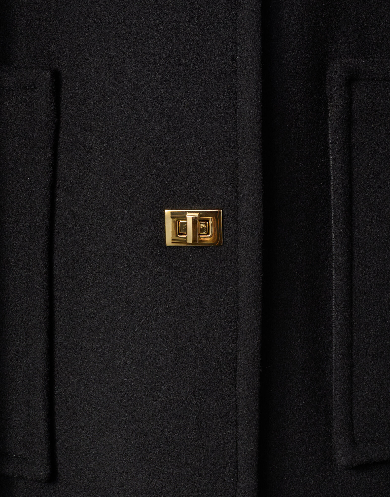 La DoubleJ Milano Cape Black JAC0071WOL012SOLIDBL01