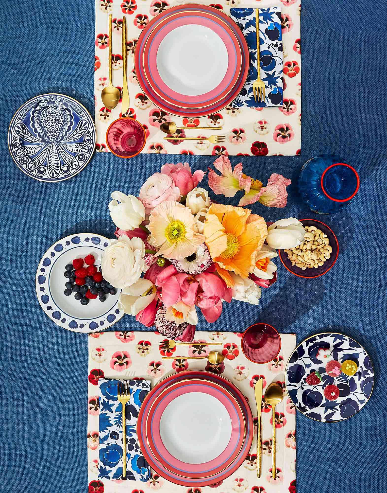 La DoubleJ Placemat Set Of 2 Micro Pansy TBM0001LIN001PAN0002