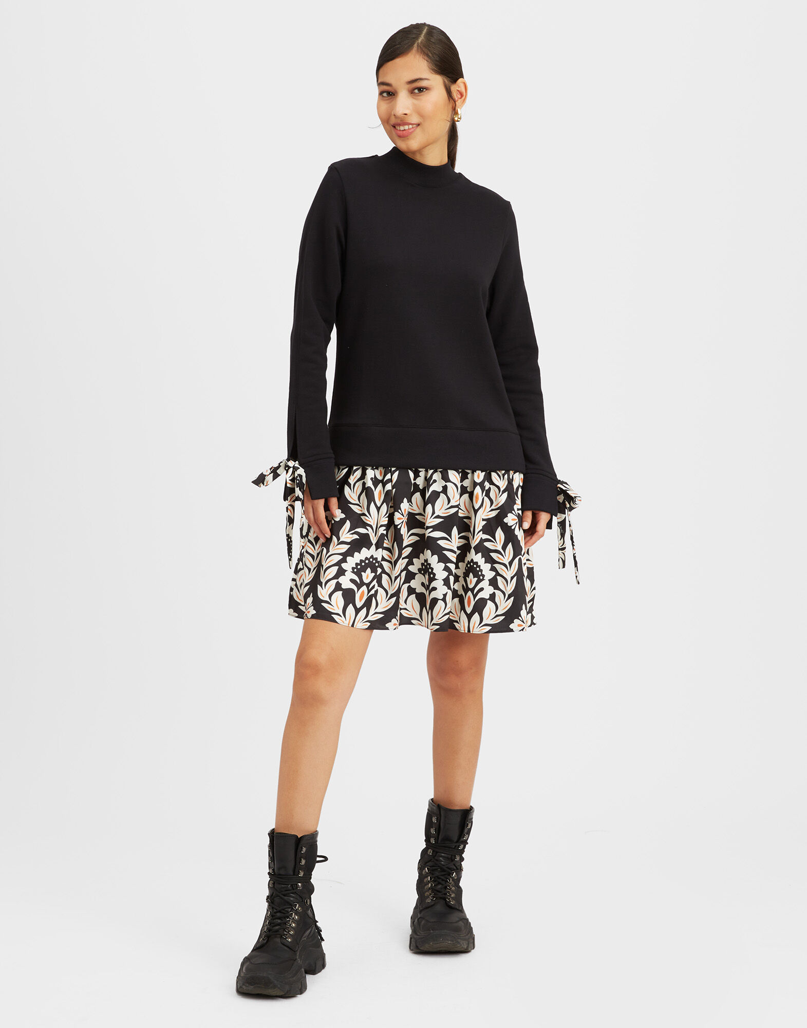 La DoubleJ Sporty Dress Ghirlanda Black DRE0453FOD001GHI01BL01