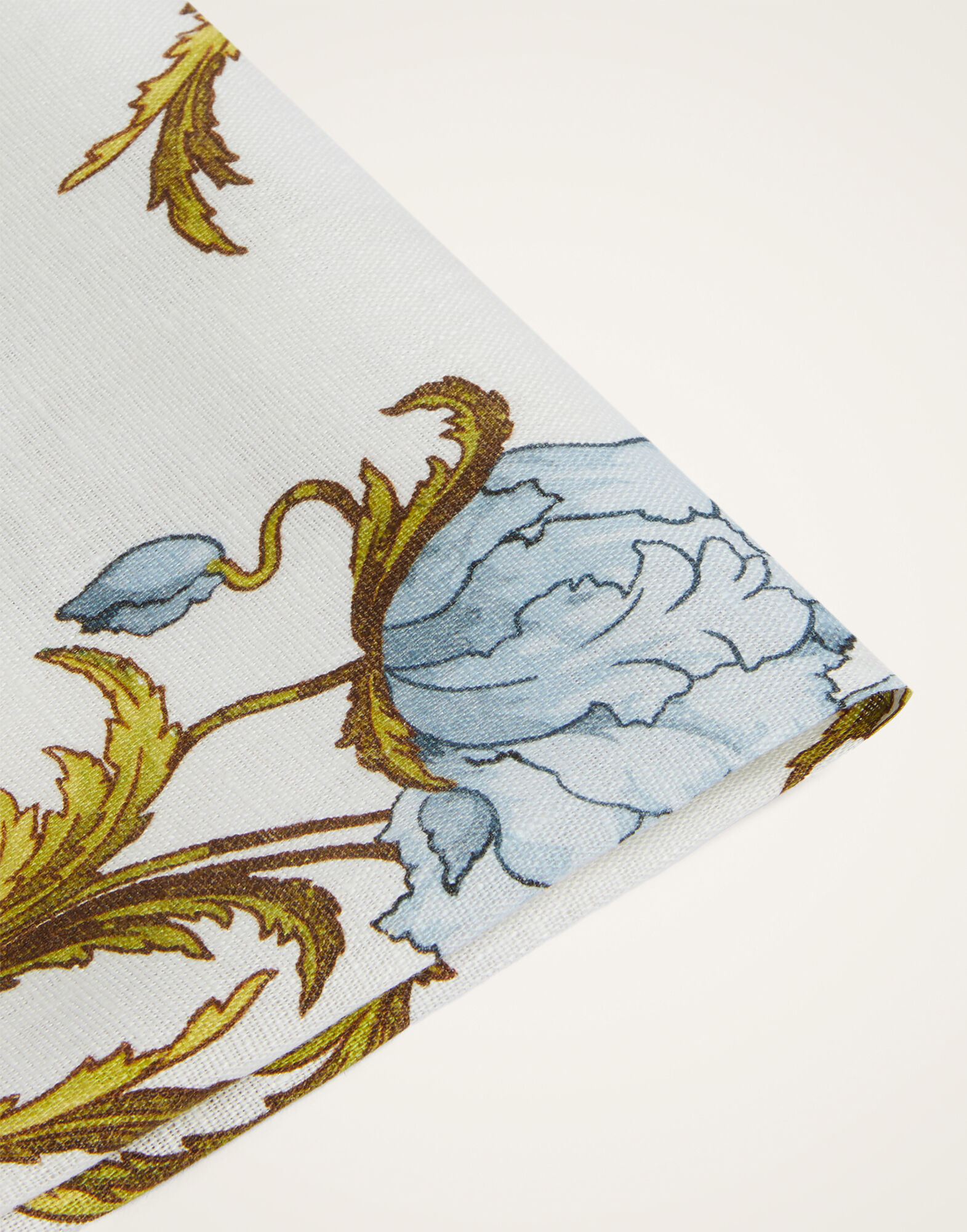 La DoubleJ Placemats Set Of 2 Nymph Bloom Light Blue PMT0026LIN008NYB01BU01