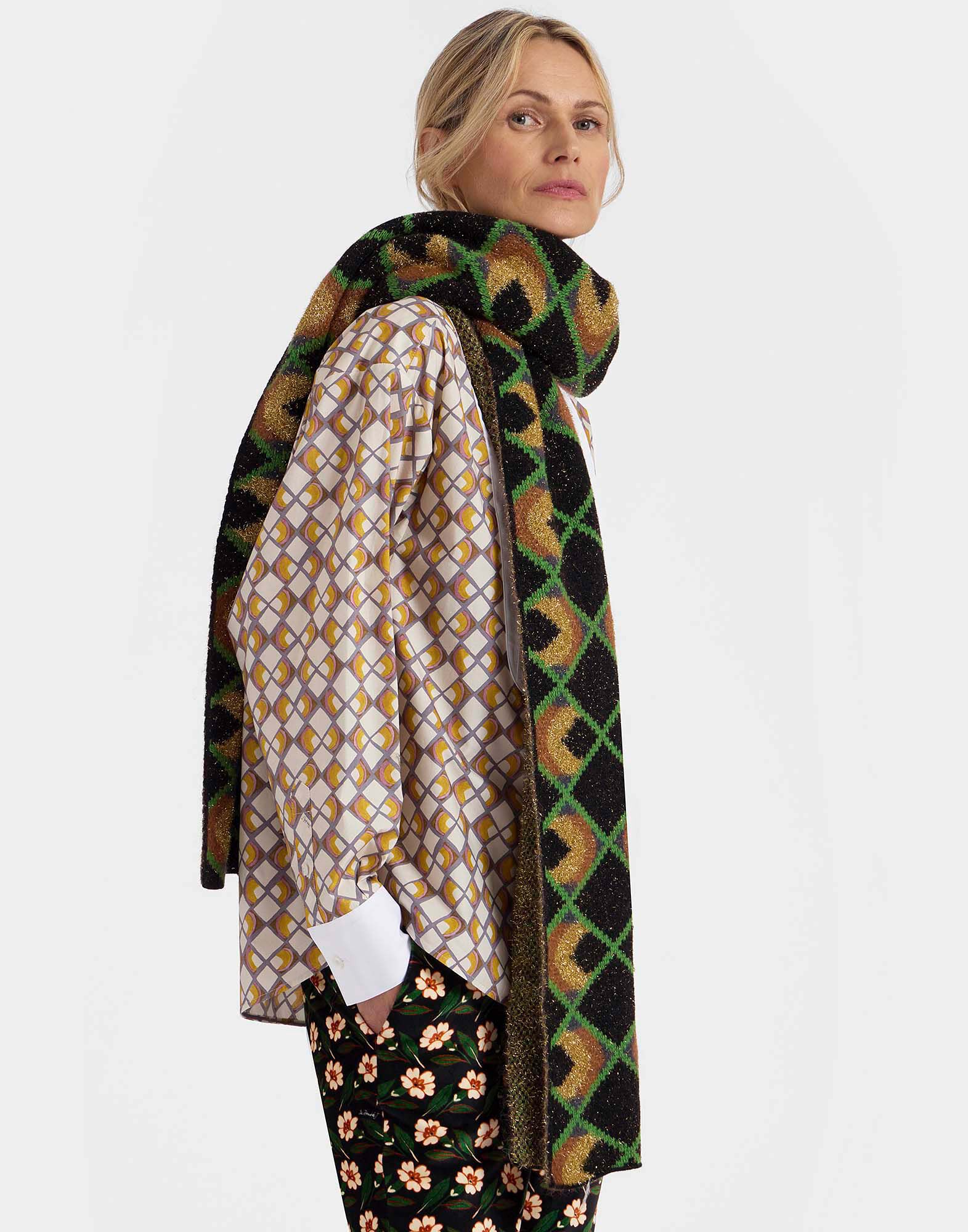 La DoubleJ Half-Light Scarf Half-Light Black SCA0062KNI132VA305BL01