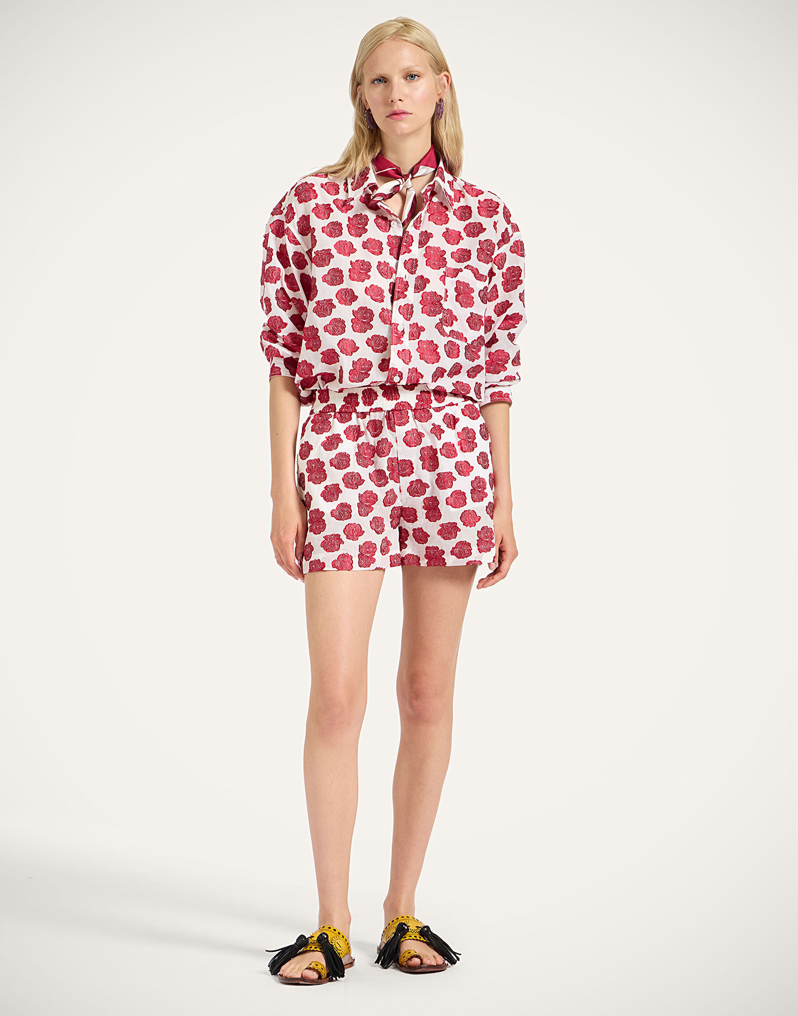 La DoubleJ Pull-Up Shorts Rose White TRO0117FCP010ROS07WH01