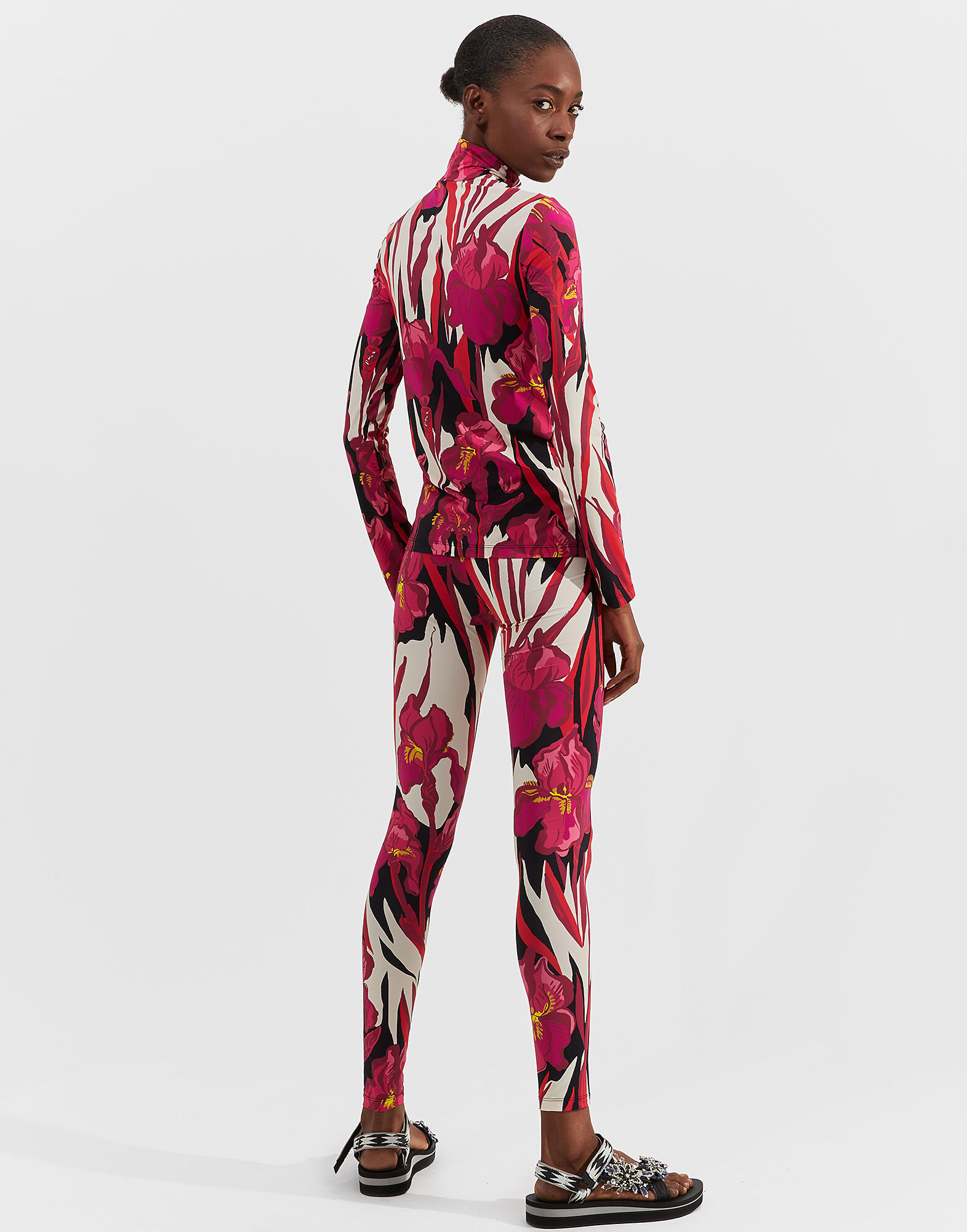 LaDoubleJ Turtleneck Iris Rosa SHI0030JER005IRI0002