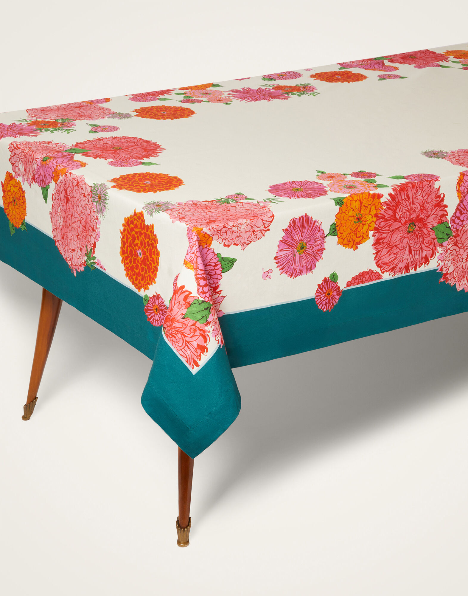 La DoubleJ Large Tablecloth Bright Blooms Plac&eacute;e Pink TBC0018COT073BRB04PI01