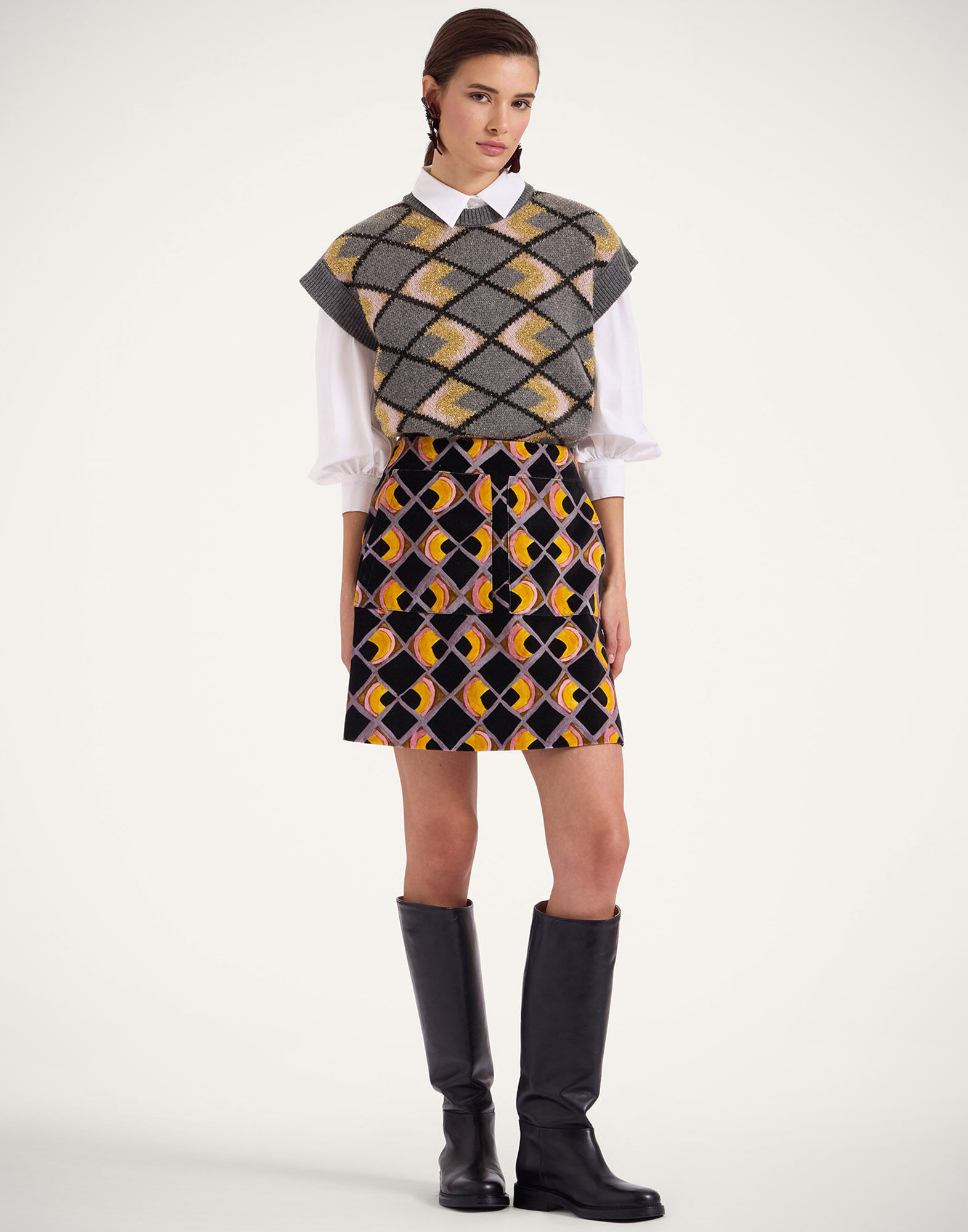 La DoubleJ Short Skirt Half-Light Black SKI0027VEL001HAL02BL01