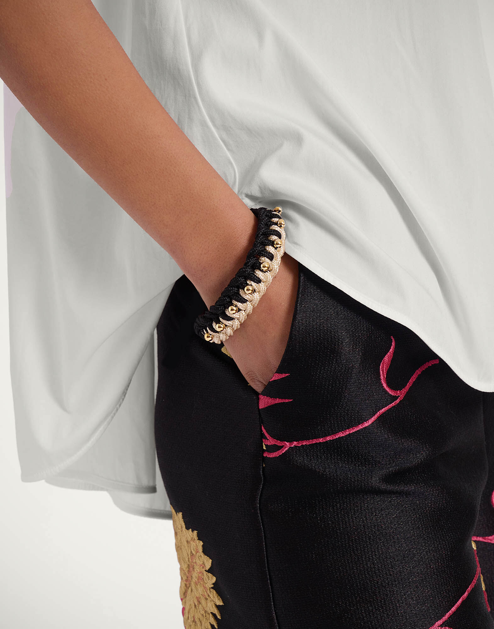 La DoubleJ Better Together Bracelet Bicolor Black & Ivory BAC0011ROP001VA361BL01