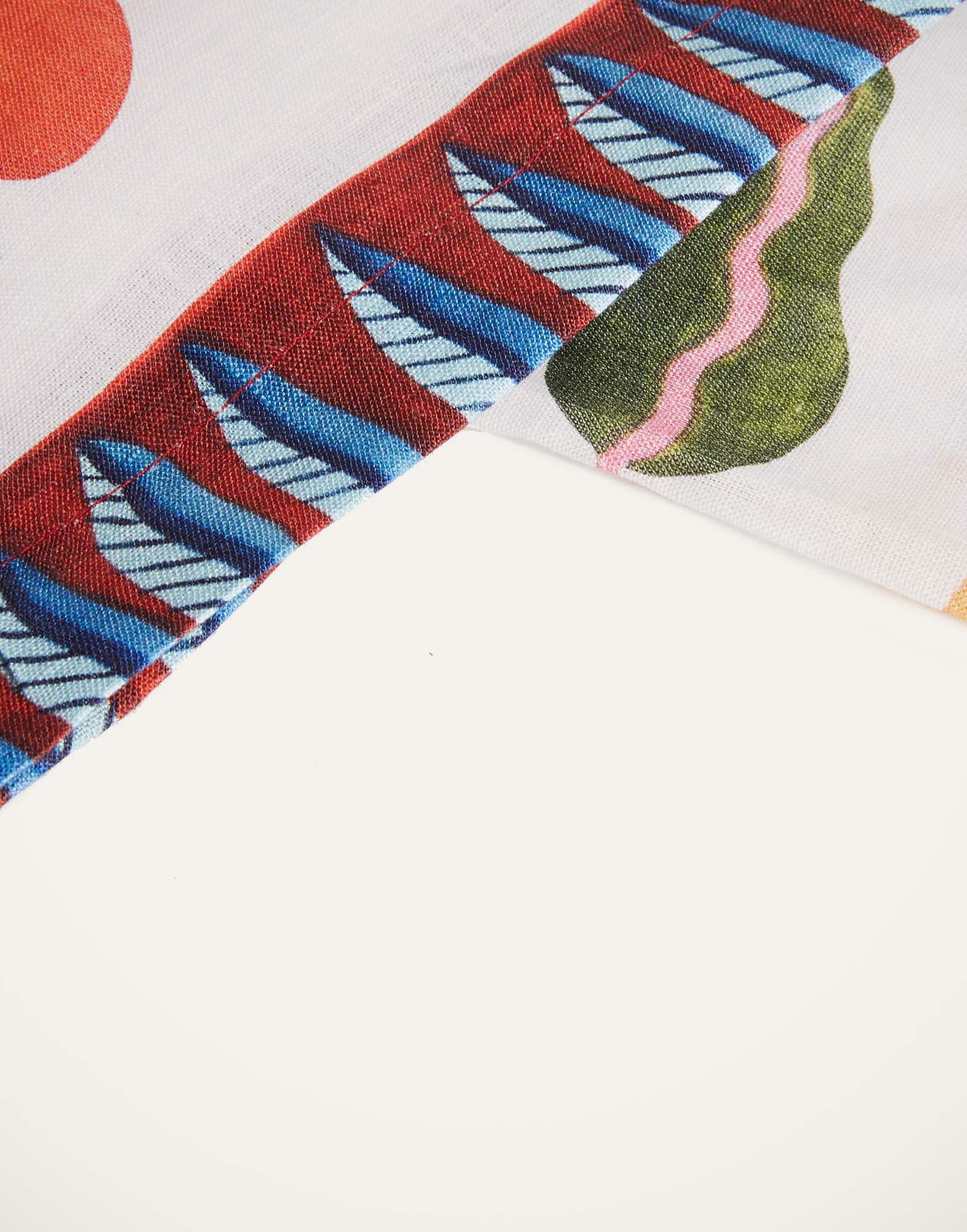 La DoubleJ Large Tablecloth White Turning Tulips TBC0003LIN001HLE0024