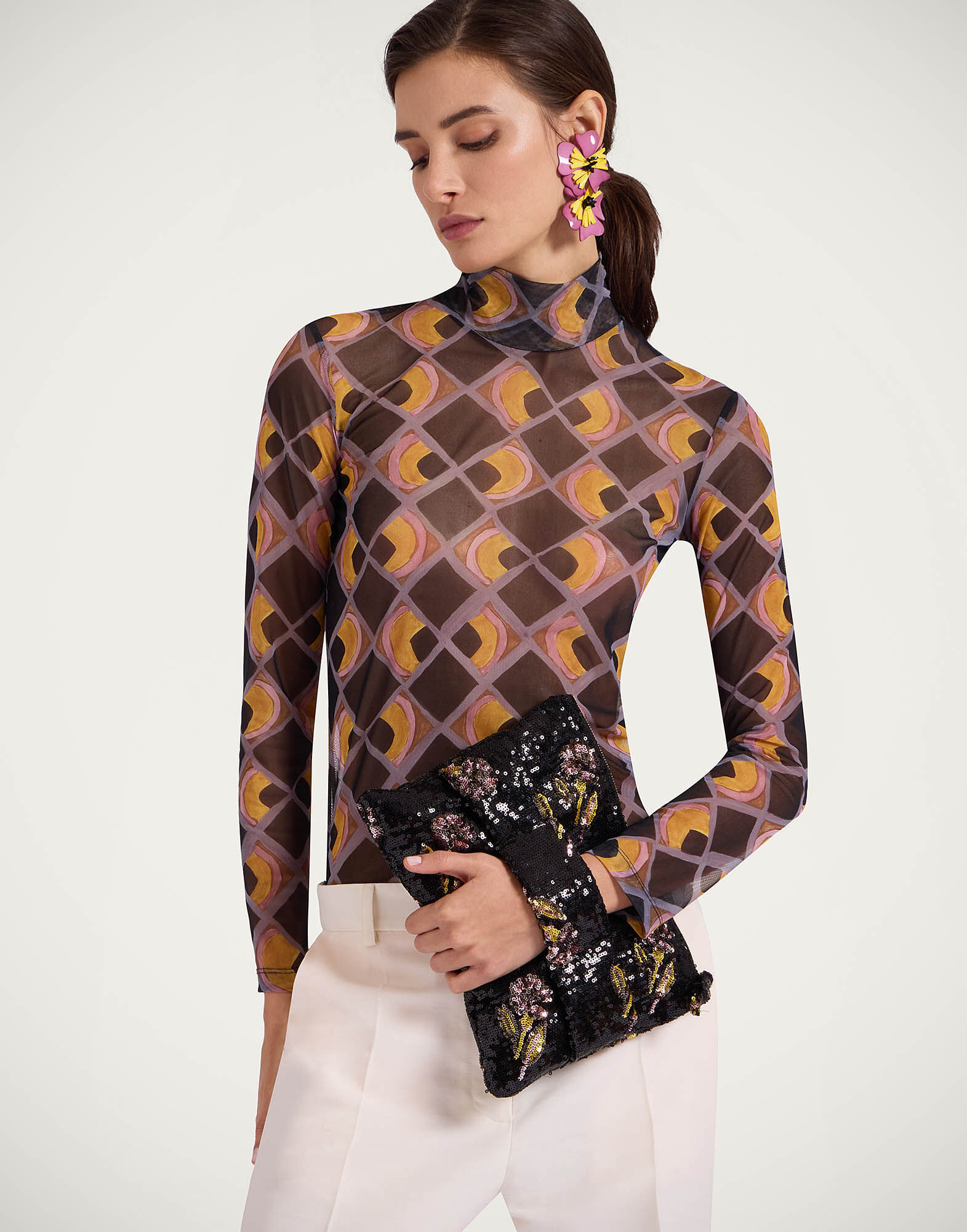 La DoubleJ Ruffle Pochette Mayfair Black BAG0071PAI007MAY02BL01