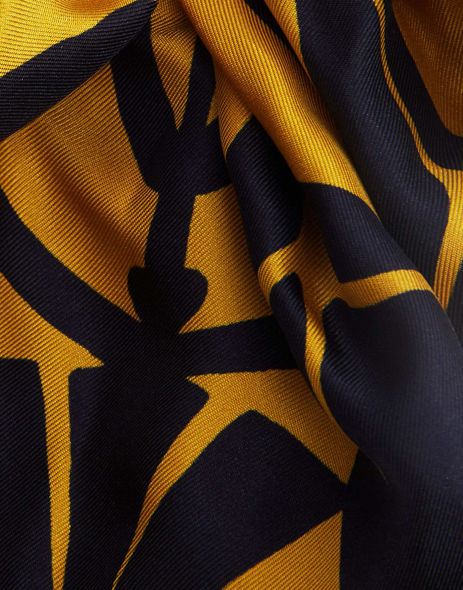 La DoubleJ Giga Scrunchie Papyrus Gold SCR0003SIL001PAY01YE05