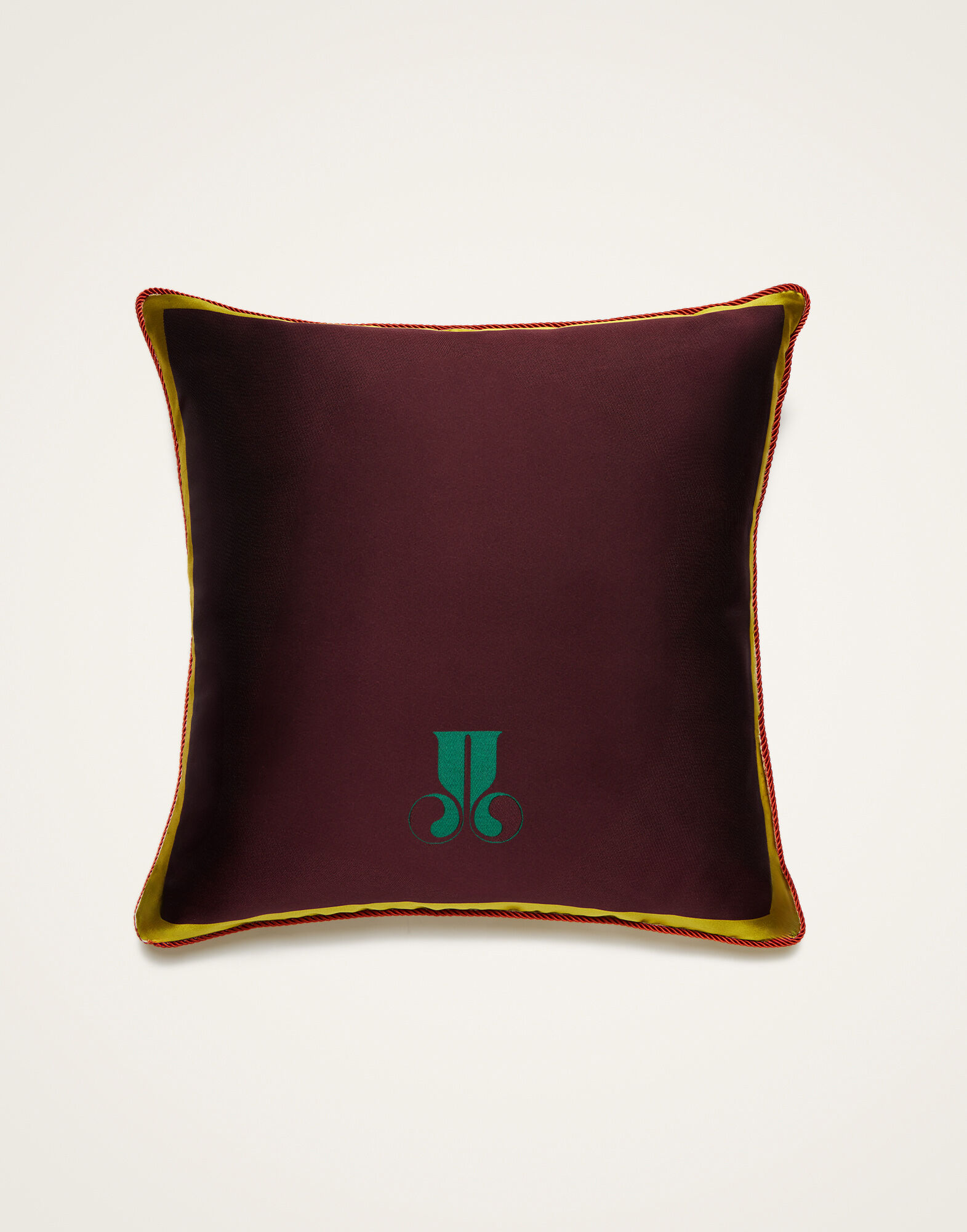 La DoubleJ Cushion Parrotstem Aubergine CUS0031JCQ123PAS03PU07