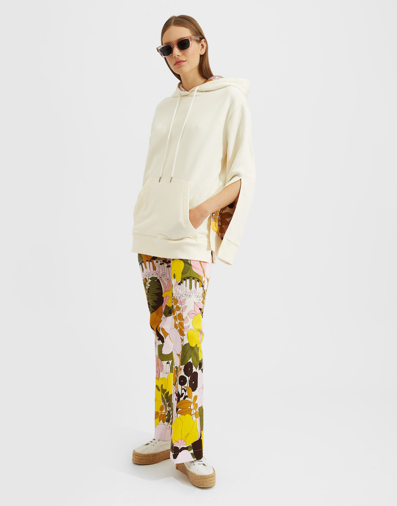 La DoubleJ Girlfriend Hoodie Solid Ivory SWE0012JER029SOLIDWH04