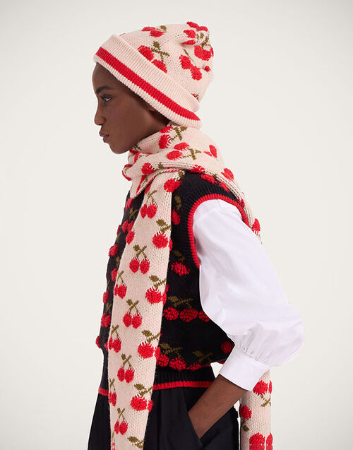 La DoubleJ Cherry Beanie Off White HAT0016KNI092VA200WH05