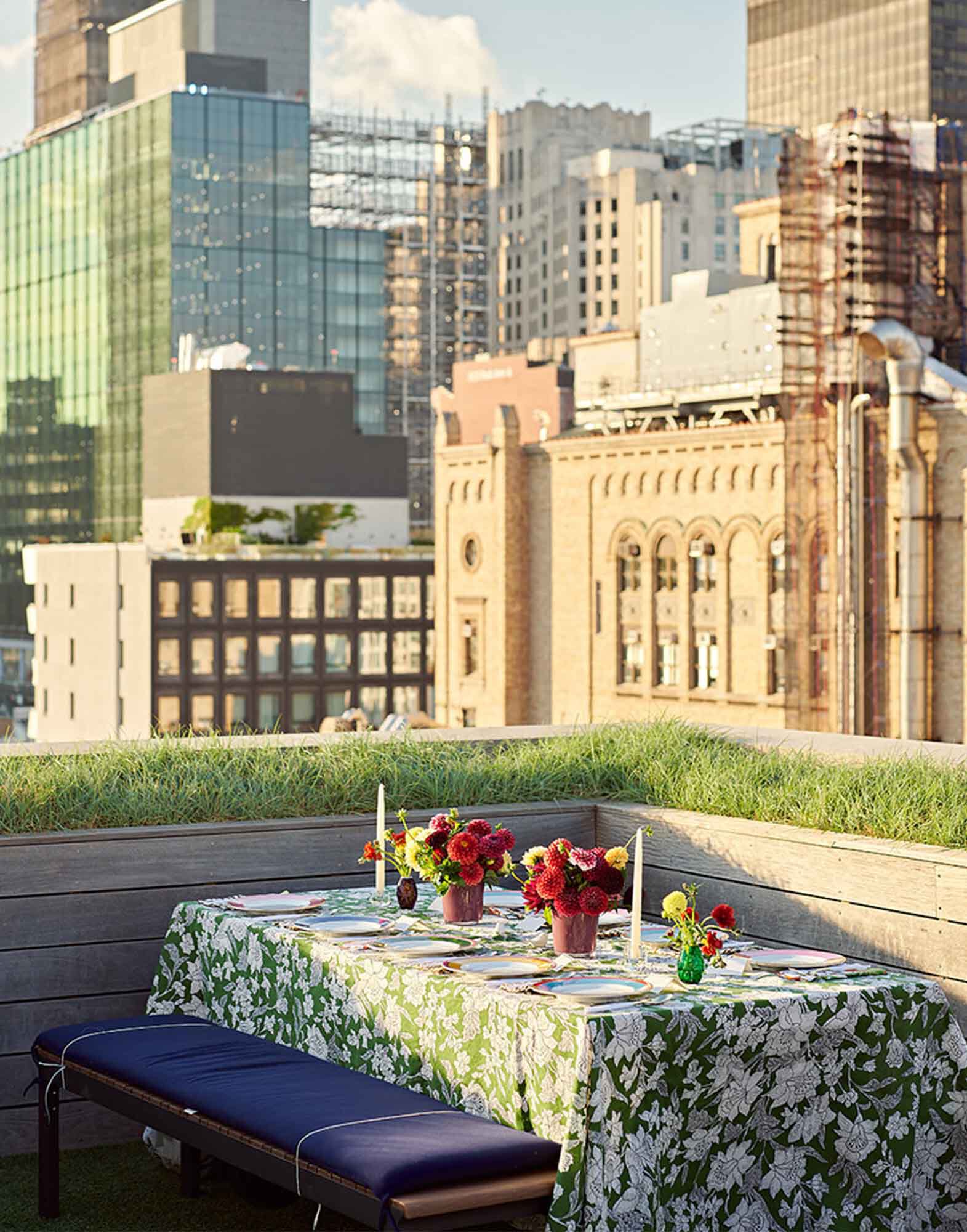 La DoubleJ Medium Tablecloth Lilium Avorio TBC0002LIN001LIL0008