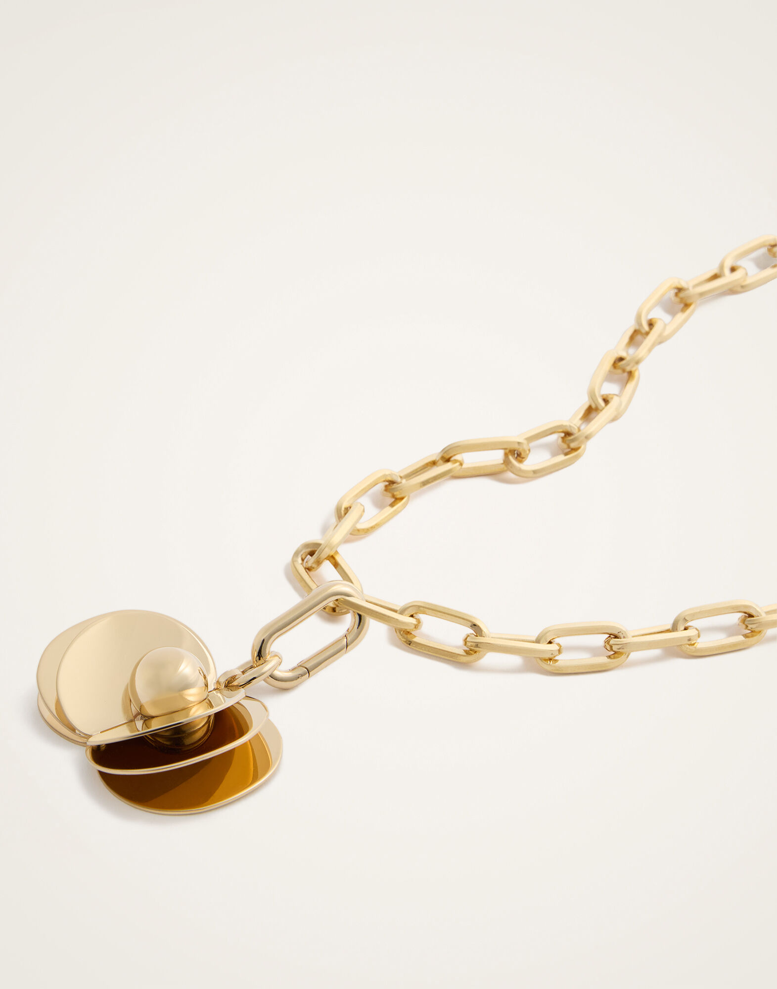 La DoubleJ Aura Charm 24K Gold Plate CHM0020BRA003SOLIDYE05