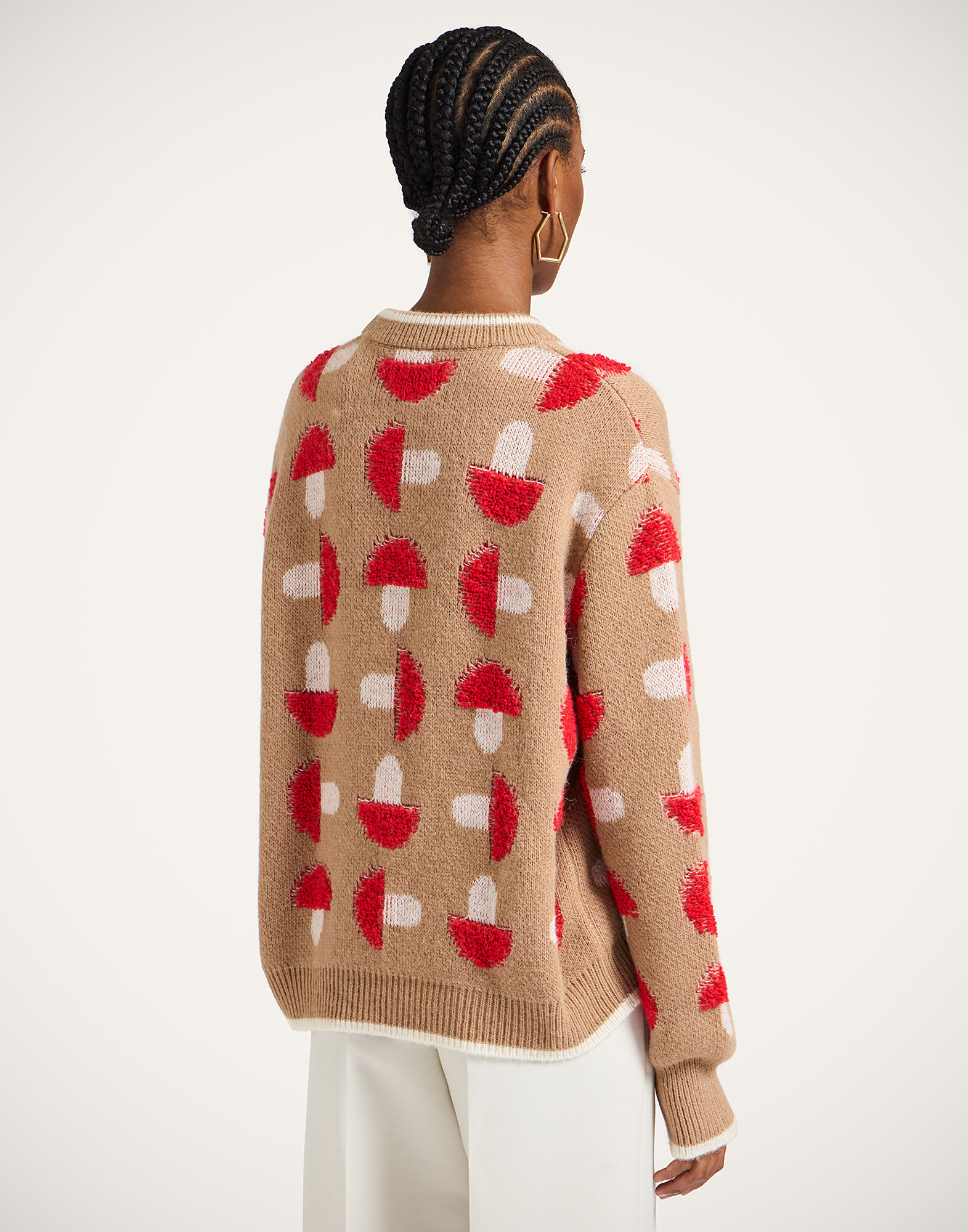 La DoubleJ Fun-Guy Sweater Camel & Red PUL0343KNI193VA449BR04