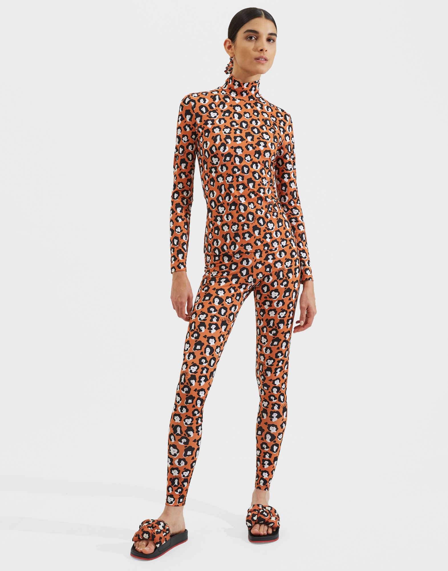 La DoubleJ Turtleneck Lady Leopard SHI0030JER005LLE0001
