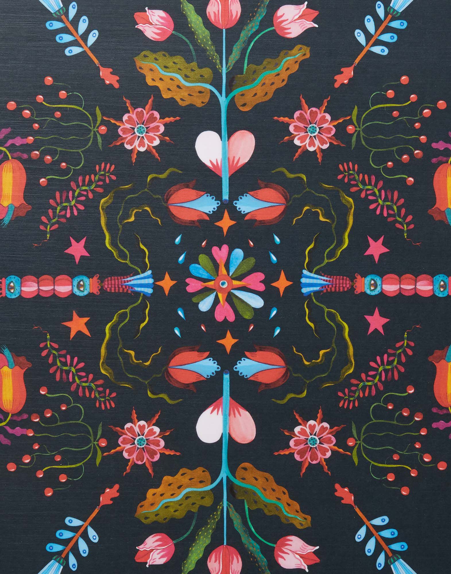 La DoubleJ Round Printed Tray Turning Tulips TRA0002WOD001HLE0010